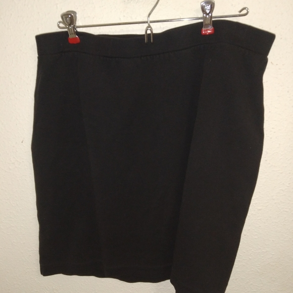 Skater skirt - Picture 1 of 2